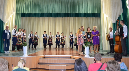 Участники фестиваля «Венок дружбы» выступили с концертом в Заволочицах