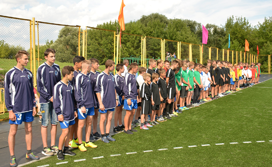 Детский турнир по футболу начался в Глуске 4 августа