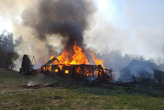 Пожар в деревне Поблин