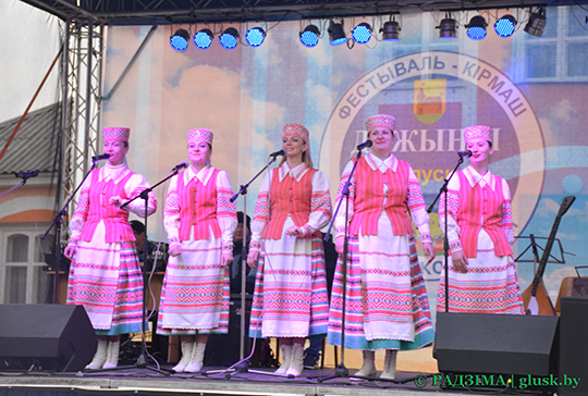 Раённае свята працаўнікоў вёскі “Дажынкі-2019” прайшло ў Глуску