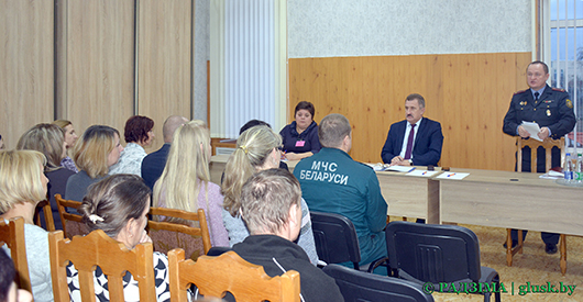 На прошлой неделе, 19 декабря, председатель Глусского райисполкома Степан Чечуха побывал в районном центре социального обслуживания населения