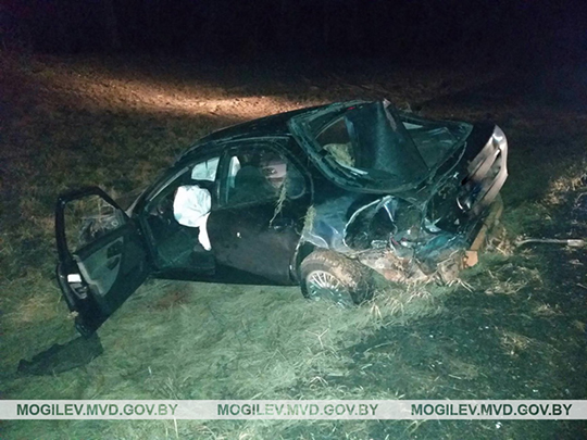 В ДТП в Глусском районе пострадали два пассажира автомобиля «Форд»