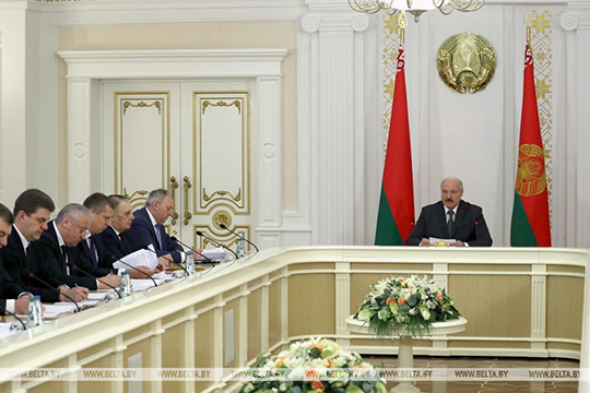 О правах работников, надзоре за техникой и вторсырье — Президент провел совещание с руководством Совмина