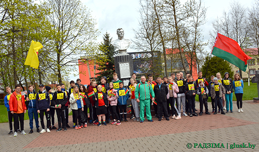 Накануне Дня Победы глусские школьники присоединились к Всебелорусскому легкоатлетическому пробегу (фоторепортаж)