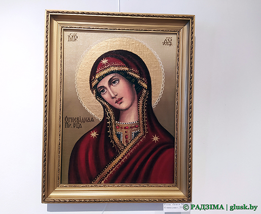 Выставка «Свет икон» открылась в Глусском музее