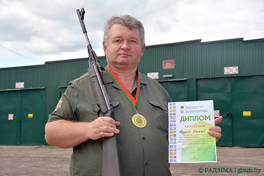 Глусчанин Сергей Акулич стал лучшим стрелком из пневматического оружия в республиканской спартакиаде работников лесного хозяйства