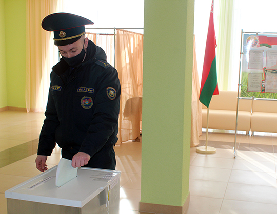 Сотрудники РОЧС — за безопасность и за референдум