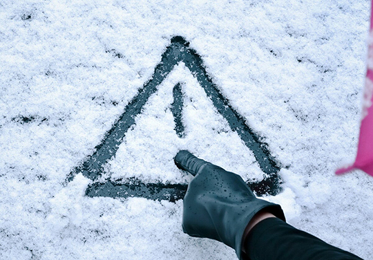 Минздрав: частота обращений за медпомощью из-за травм с первым снегом увеличивается в 2-3 раза