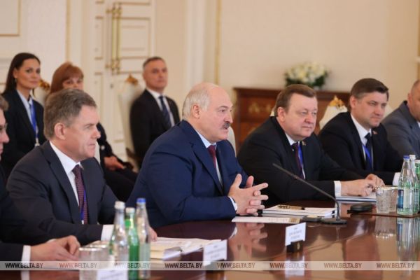Лукашенко об отношениях Беларуси и Азербайджана: у нас нет закрытых тем, мы одинаково понимаем мир и куда он движется