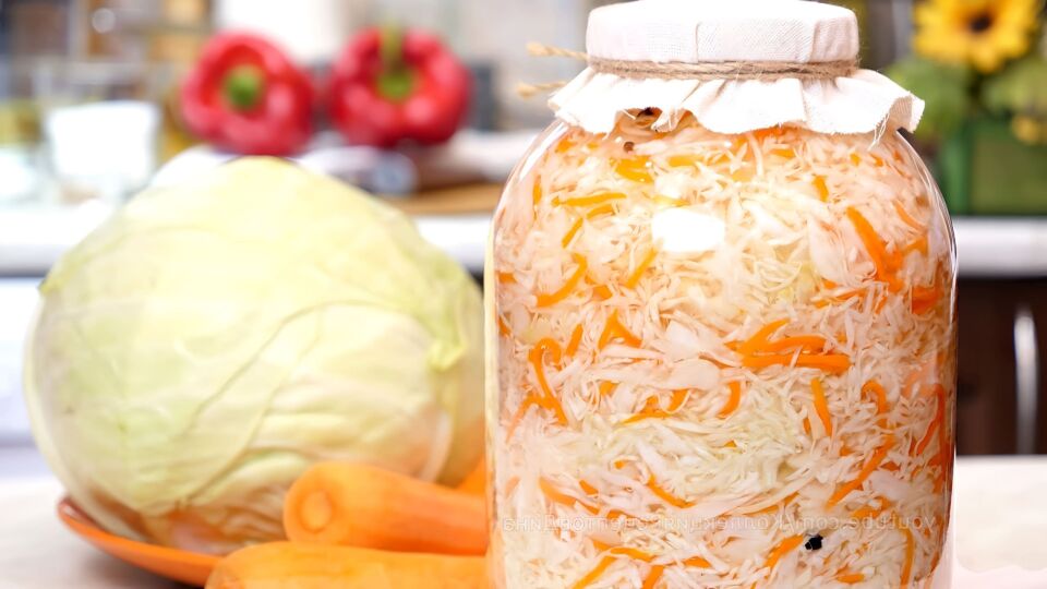 Квашеная капуста. Чем полезна и кому вредна