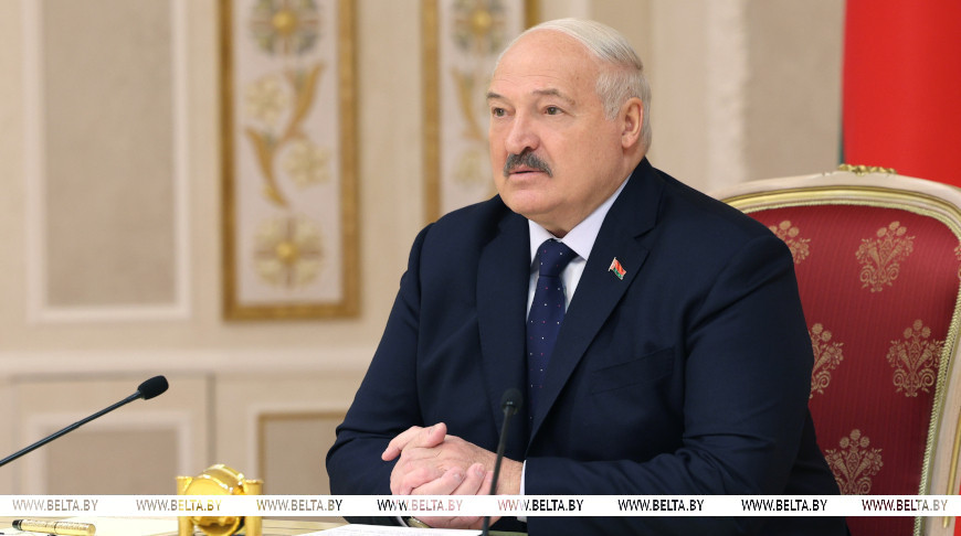 Лукашенко окончательно расставил точки над “i” в вопросе ношения в Беларуси георгиевских ленточек