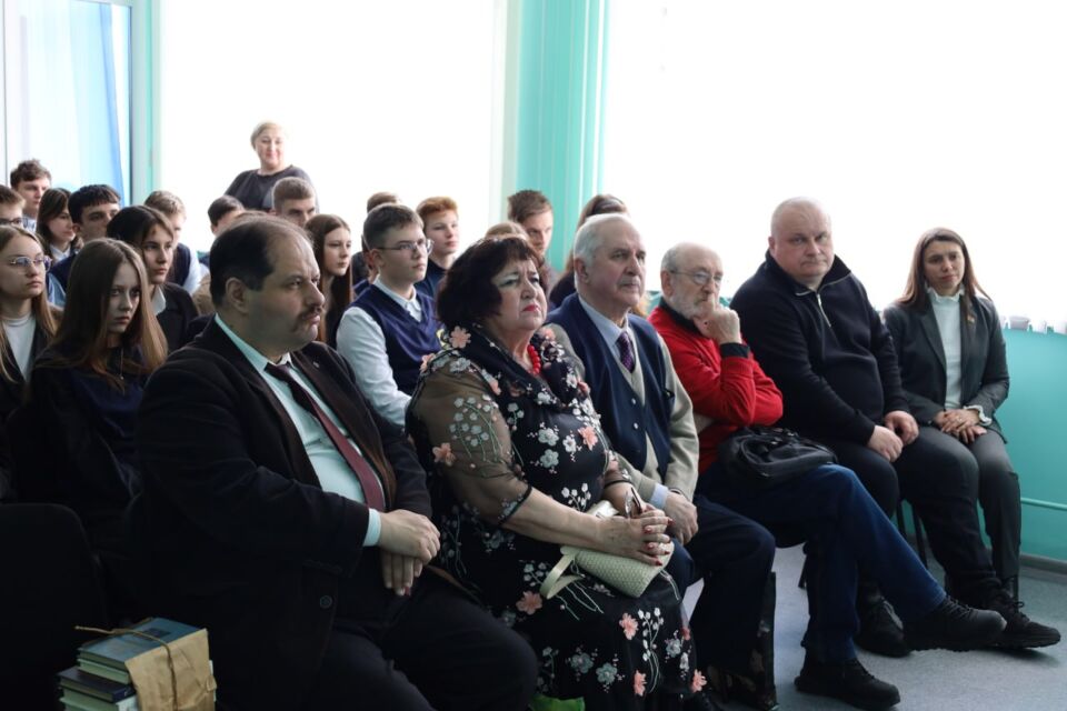 Успаміналі Фёдара Янкоўскага. Цікавая творчая сустрэча адбылася ў сярэдняй школе № 1 Глуска