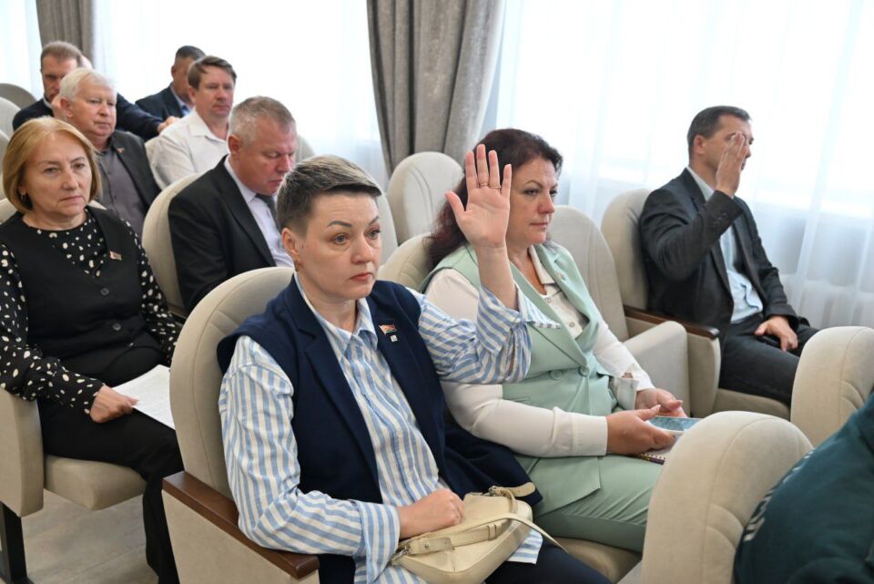 Пятнадцатая сессия районного Совета депутатов состоялась в Глуске. Что в повестке дня?