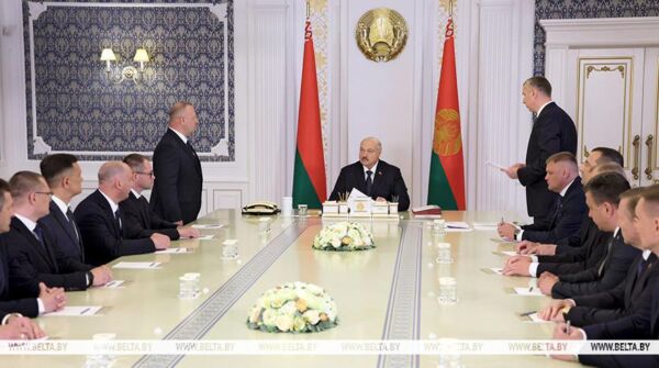 Глава Минпрома, новые послы, руководство в министерствах и местной вертикали. Лукашенко принял кадровые решения