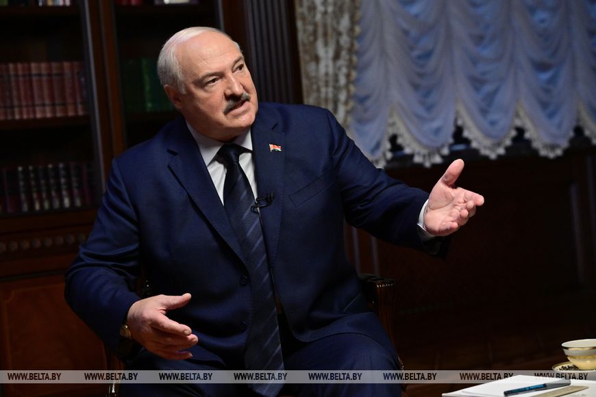 Лукашенко о внешней политике Беларуси: я никогда на двух стульях не сидел 