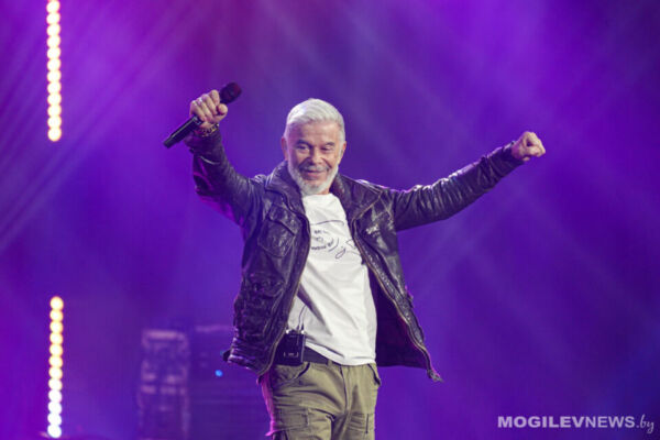 «Есаул» российской эстрады Олег Газманов на «Золотом шлягере» в Могилёве