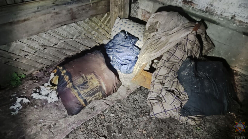 На пожаре в Бобруйске работники МЧС спасли троих человек