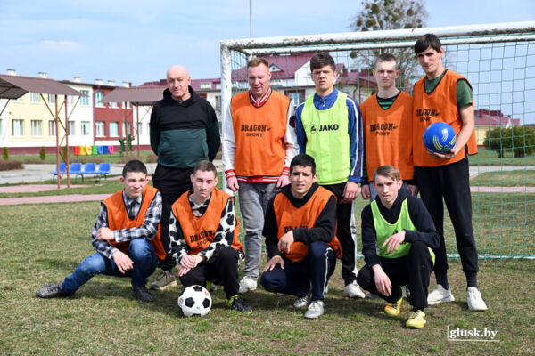 Тренер и его команда. Поговорили с воспитателем социального детского пансионата Александром Петровым