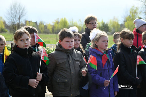 Жывая памяць. Мітынг-рэквіем, прысвечаны 40-й гадавіне аварыі на Чарнобыльскай АЭС, адбыўся ў аграрадку Заеліца