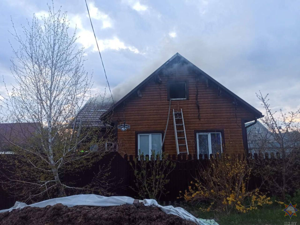 В Осиповичах шалость с огнем привела к пожару