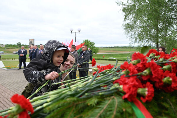 Глуск празднует День Победы. Фоторепортаж