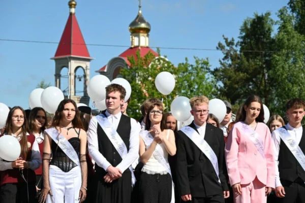 После школы— кто куда: в какие учебные заведения поступили выпускники 9-х и 11-х классов