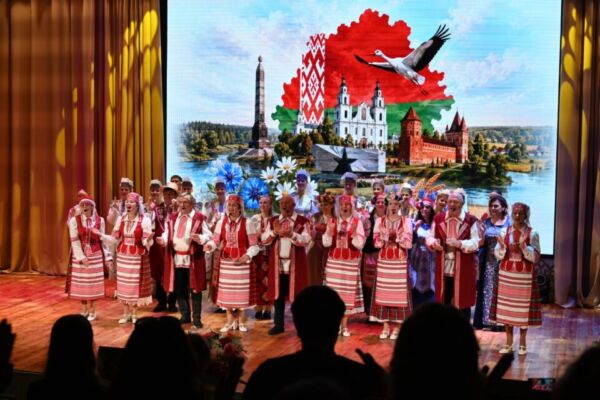 Культура без границ: Глуск принимал белорусов зарубежья