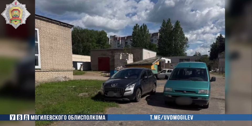 Бобруйчанин взял деньги за ремонт автомобилей и потратил их на себя